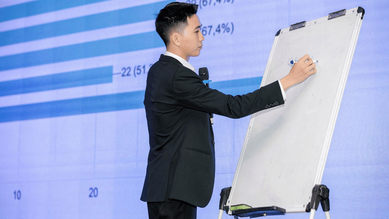 Buổi đào tạo phân tích số liệu tại LDH Media